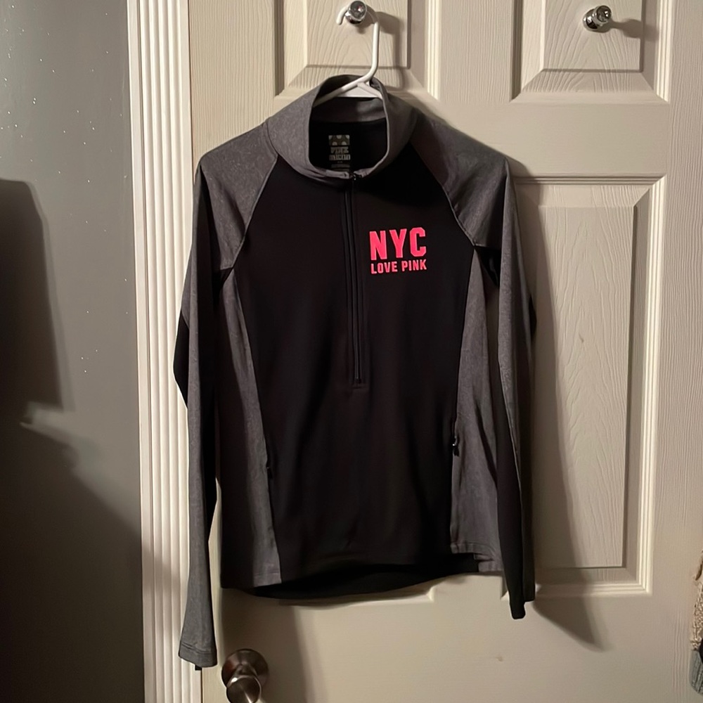 Victoria’s Secret PINK Ultimate Long Sleeve pullover Workout Shirt Size Small